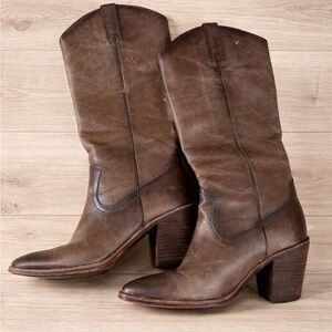 Frye Western Brown Heeled Boots
